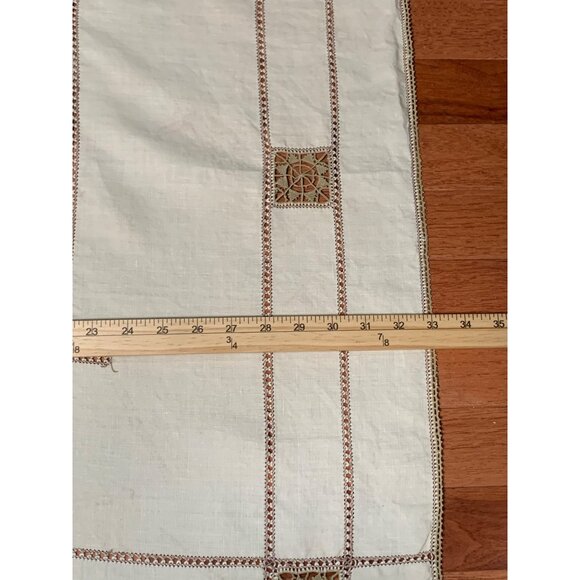 Vintage Embroidered Linen Tablecloth - Perfect For Fancy Dinners & Impressing In - Picture 7 of 9